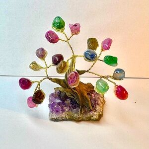Multicolor Dyed Agate on Amethyst Cluster Gemstone Tree NWOT One of a Kind